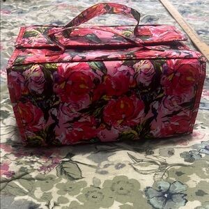 JM New York cosmetics travel bag